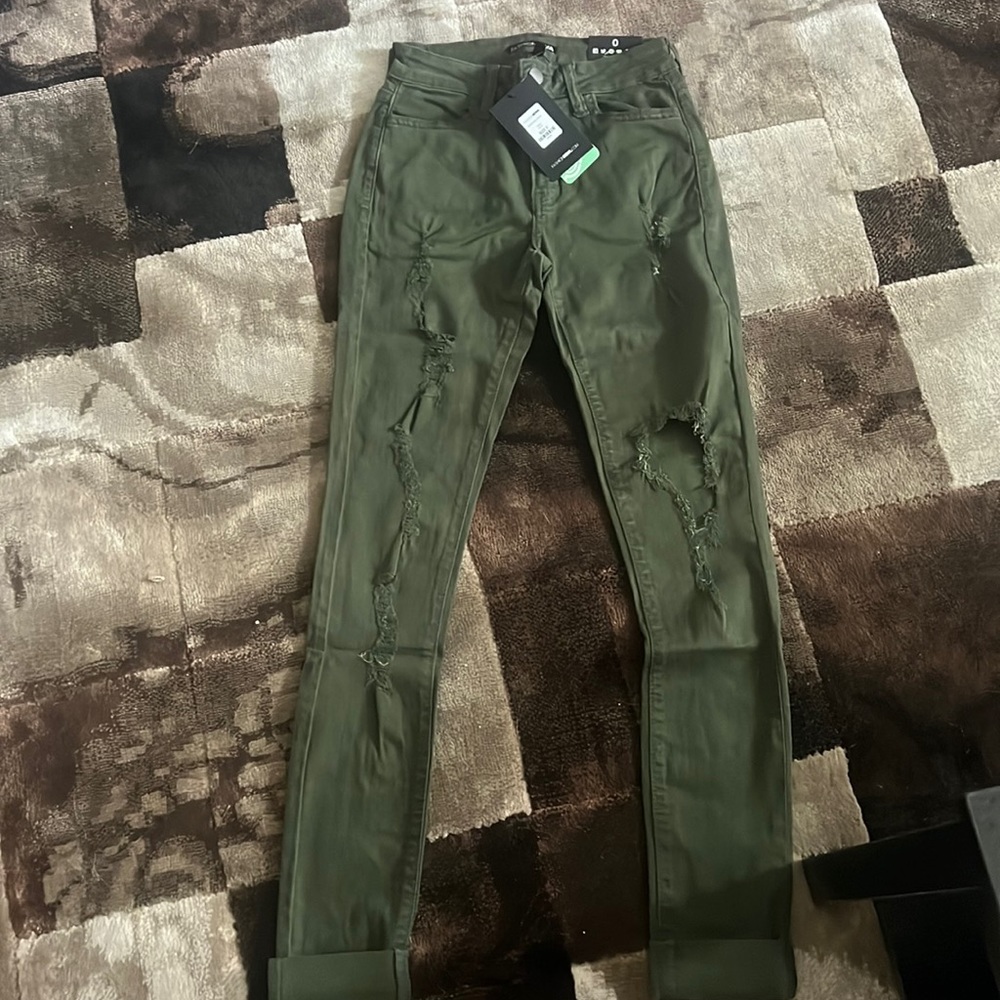 Fashion Nova- Glistening jeans